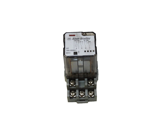 Allen Bradley 700-HB33A1 Ser E Relay W/ Base NR82 Ser B 15A 300V