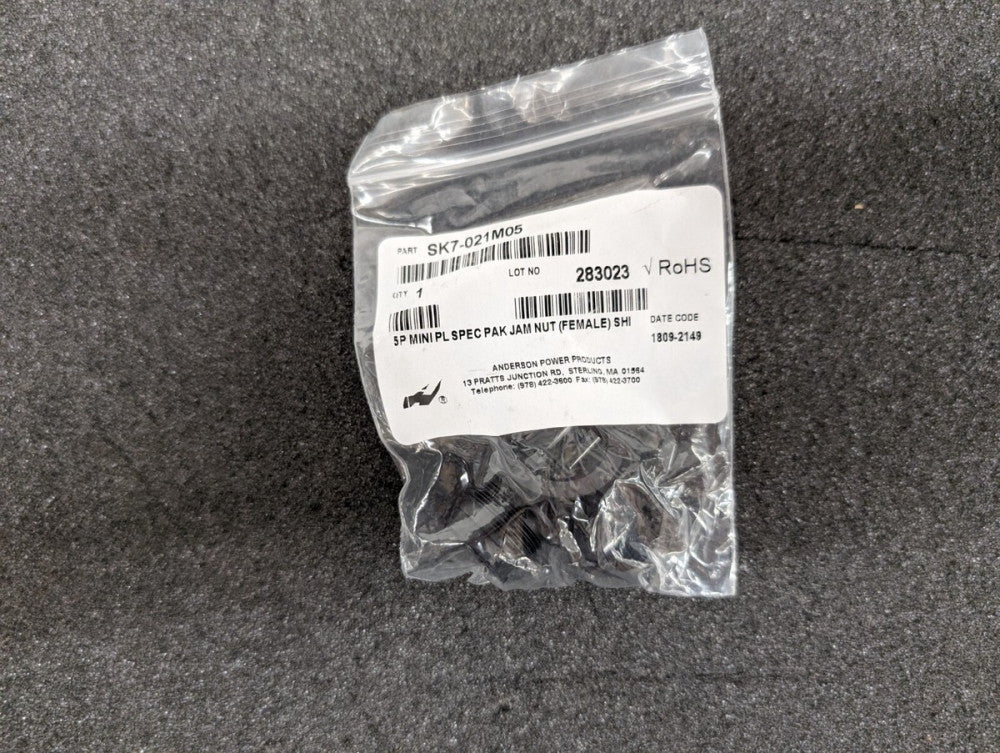 New, Anderson Power, SK7-021M05, CONN PLG HSG FMALE 5POS PNL MT - Lot of 2pcs