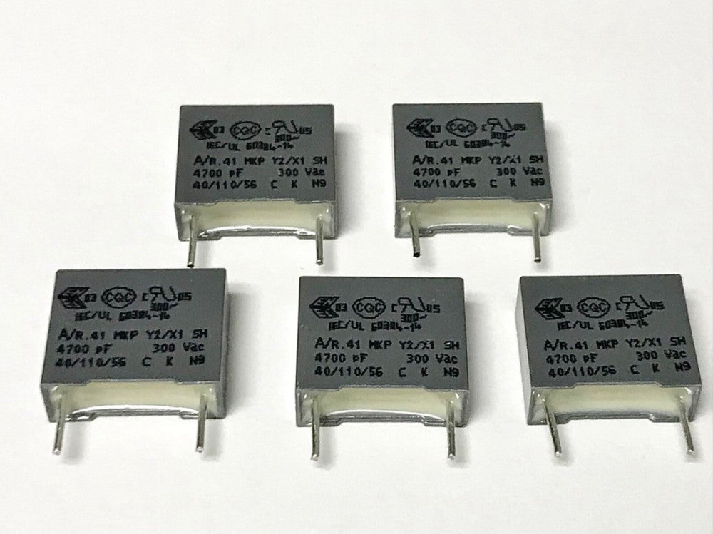 LOT OF 5 KEMET R413F147000M1M MKP Radio Noise Condenser 300 VAC 4700 PF 10 20%