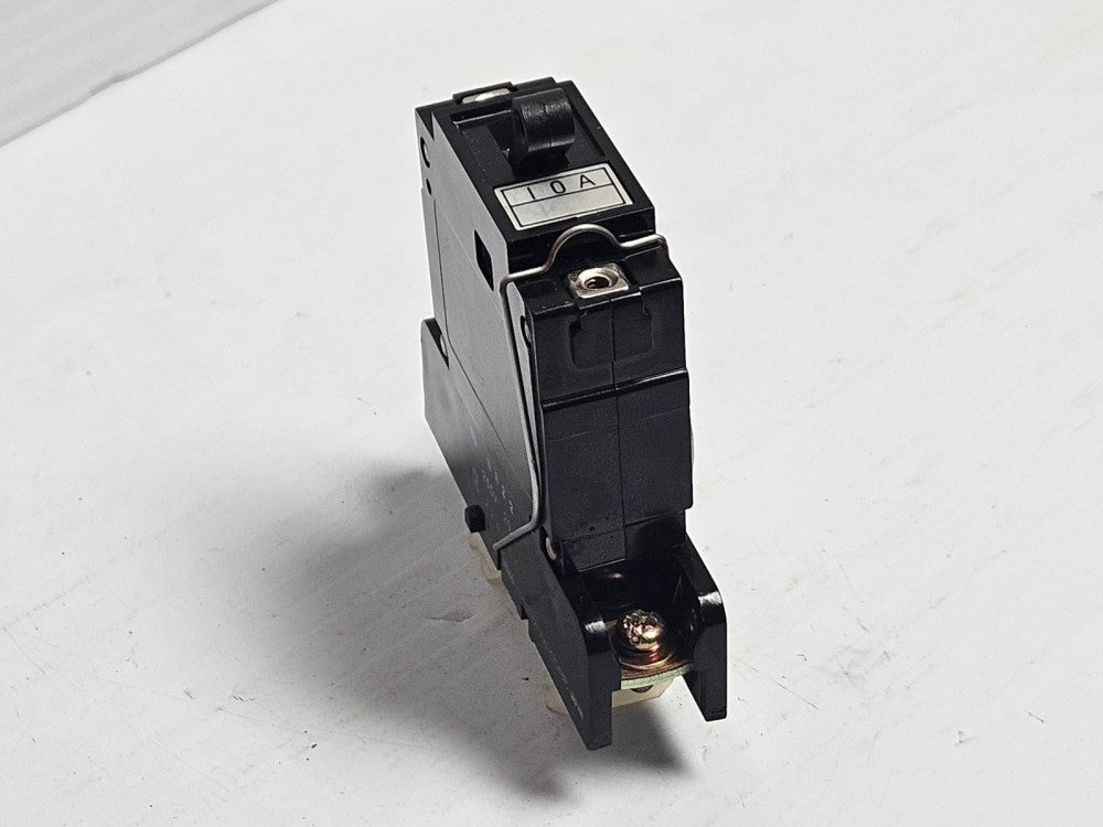 NEW IDEC CIRCUIT BREAKER NRAN1100 10 A AMP 1P 1 POLE 250V W/ BASE NR22