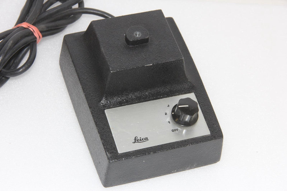 LEICA 31-35-28 Microscope Illuminator Tranformer and Base