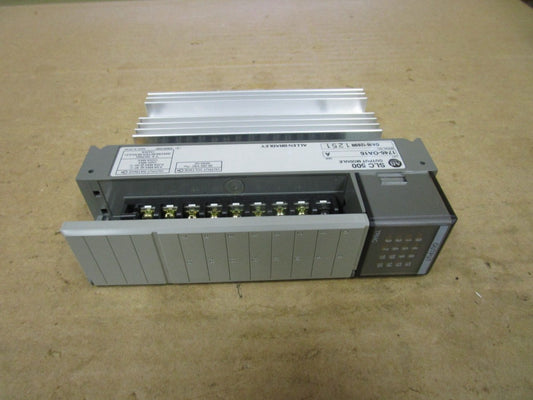 ALLEN BRADLEY SLC 500 OUTPUT MODULE 1746-OA16 SER A