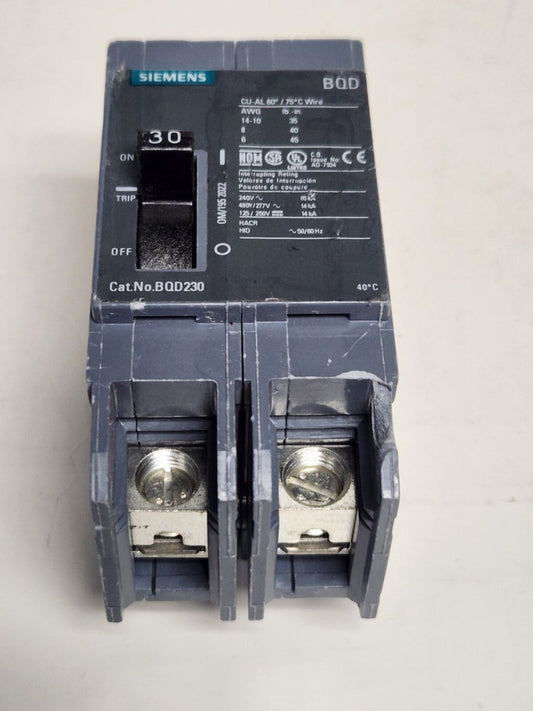 SIEMENS BQD230 2 Pole 30 AMP Type BQD Circuit Breaker CHIP OR CRACK IN CORNER
