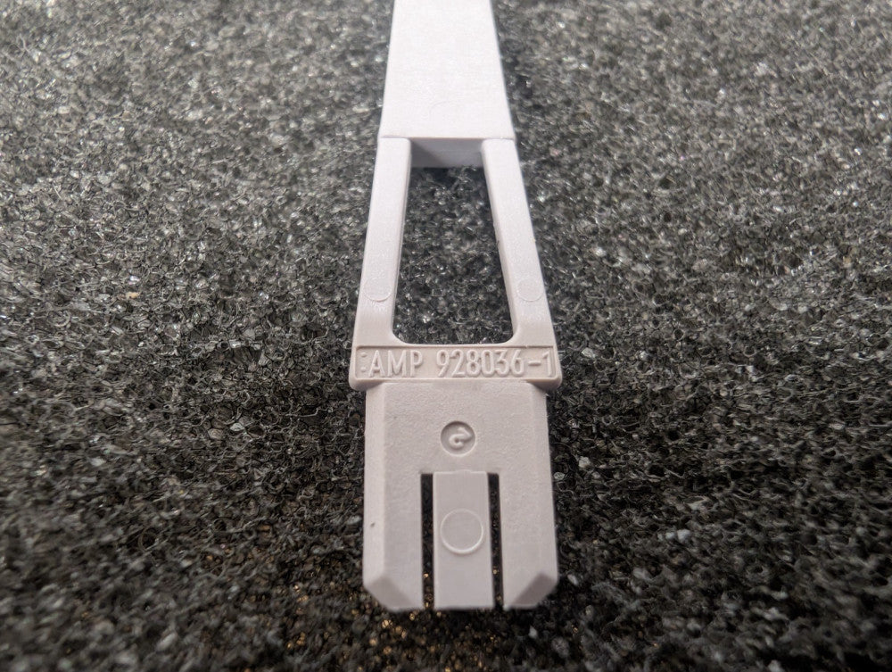 New, TE Connectivity, 928036-1, LOCKING LATCH LONG VERSION - Lot of 100pcs