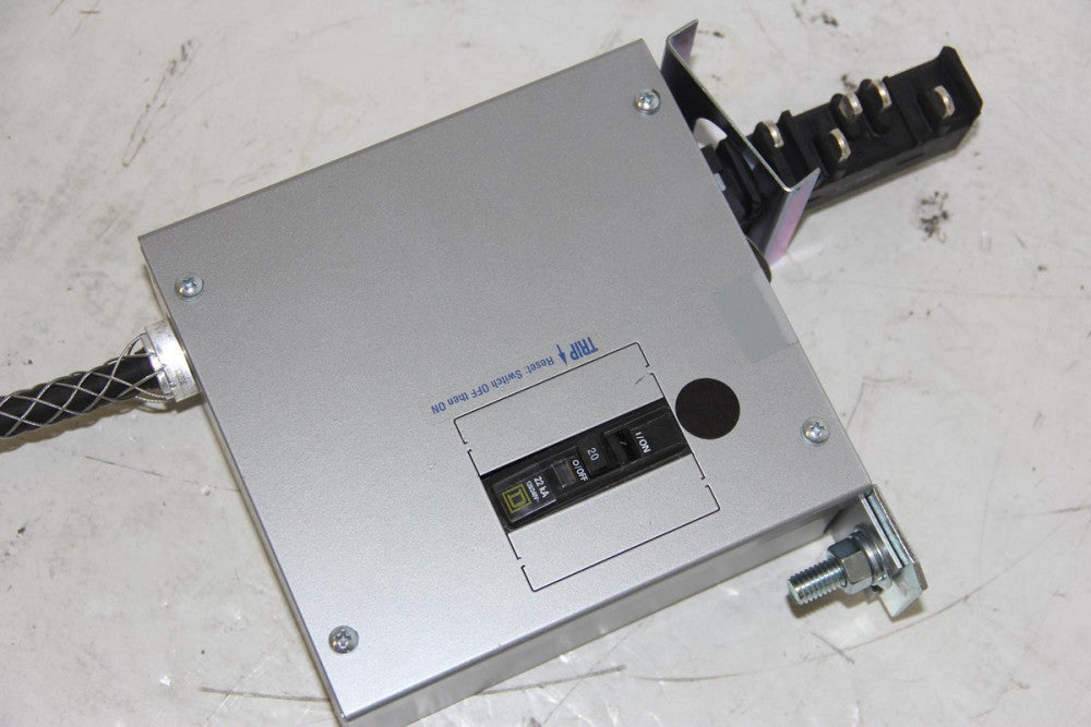 STARLINE CBDC225GHE12-3'-L520C-4DG 120V 20A Busway Tap Box