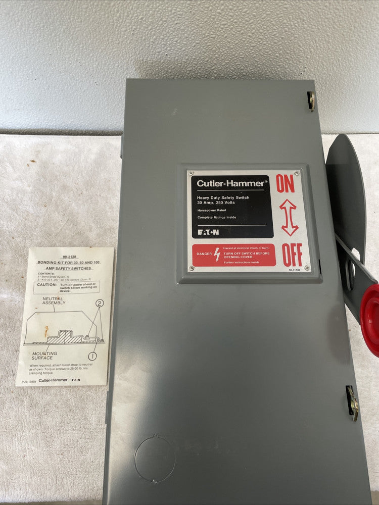 Culture Hammer Eaton Heavy Duty Safety Switch DH321NGK; 30amp; 250volt