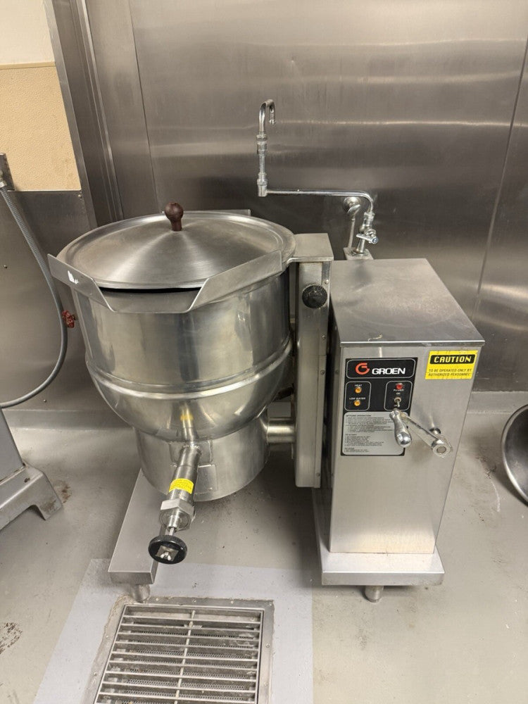 Groen DHT/20 Gas 20 Gallon Tilting Steam Kettle - Used