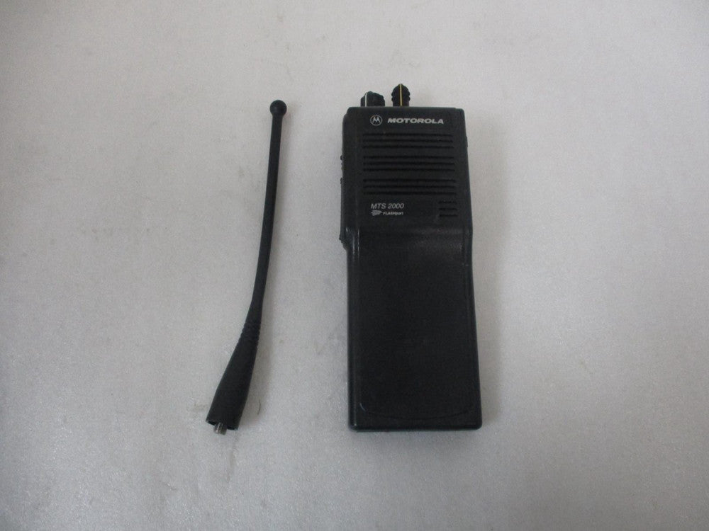 LOT OF 5 MTS 2000 II FLASHPORT 2 WAY UHF RADIO WITHOUT BUTTONS MOTOROLA  H01UCF6