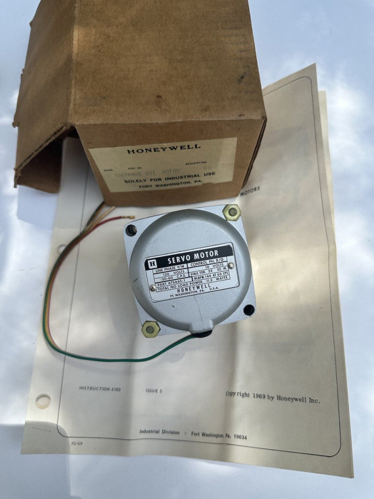 Honeywell 30676665-501  Servo Motor 676665-1 New Unused