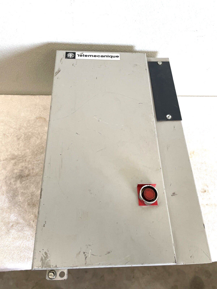 Telemecanique LC2D633 Reversing Starter in Enclosure LE2D63361: 110-120v