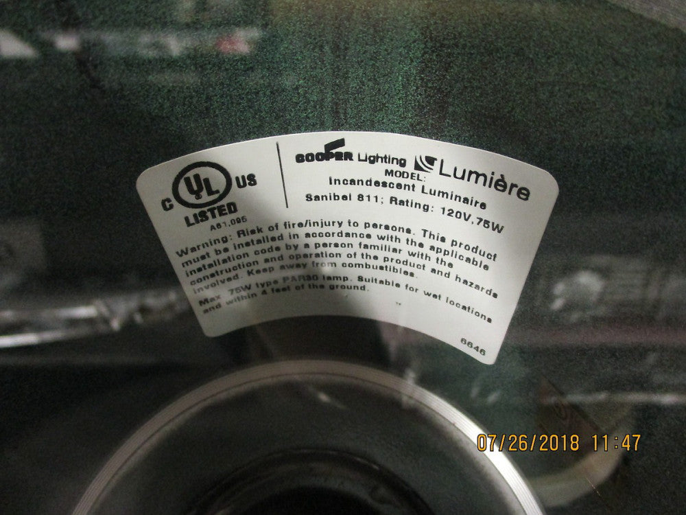 811-75PAR30-120-VE Lumiere 811 VE: 75W/120V/PAR30 FLOOD BRAND NEW!