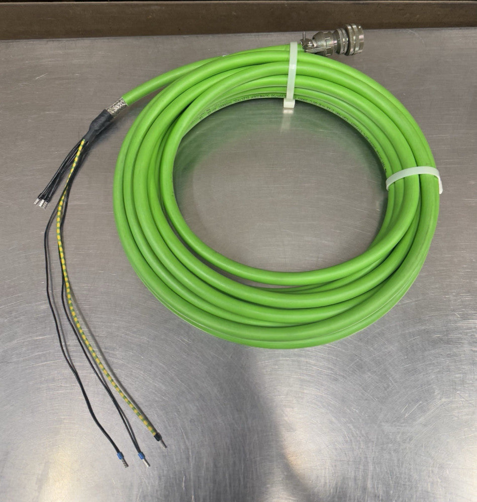 Schneider E-MO-040 / 15150252-100 / 10.0m Cable - Unused