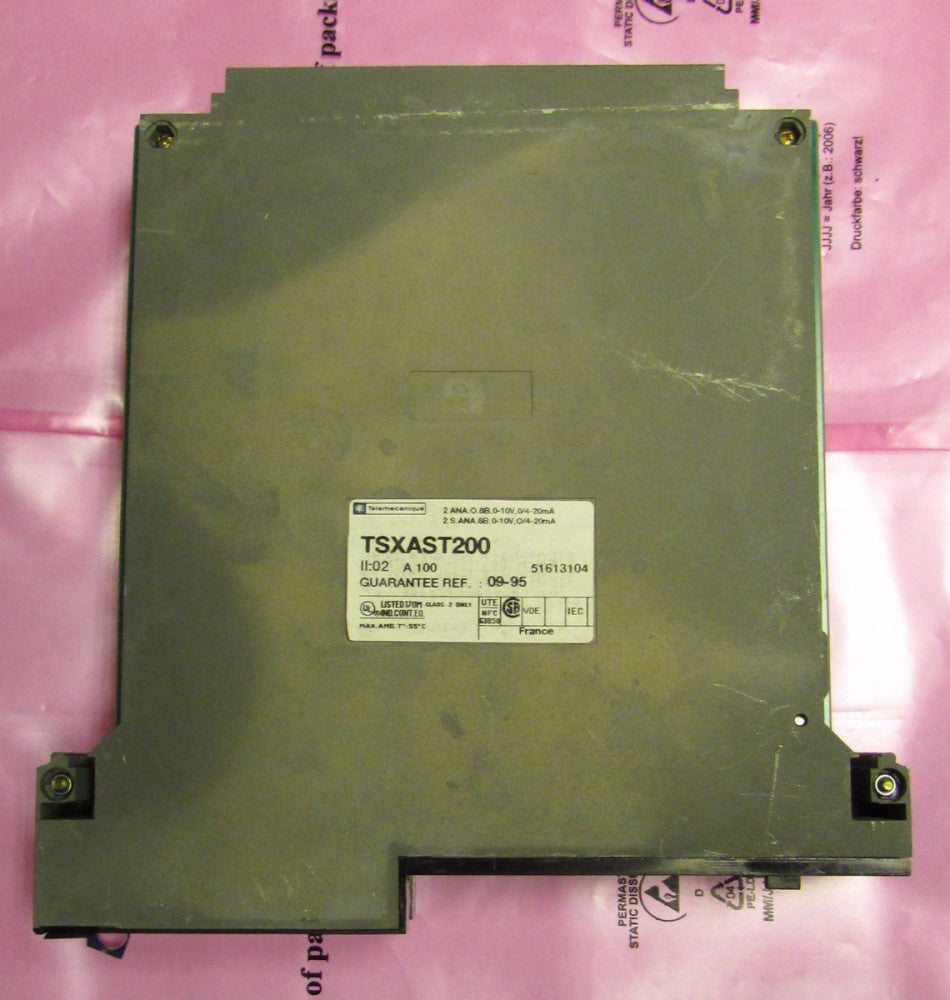 TELEMECANIQUE TSXAST200 II:02 A100 Output Module 