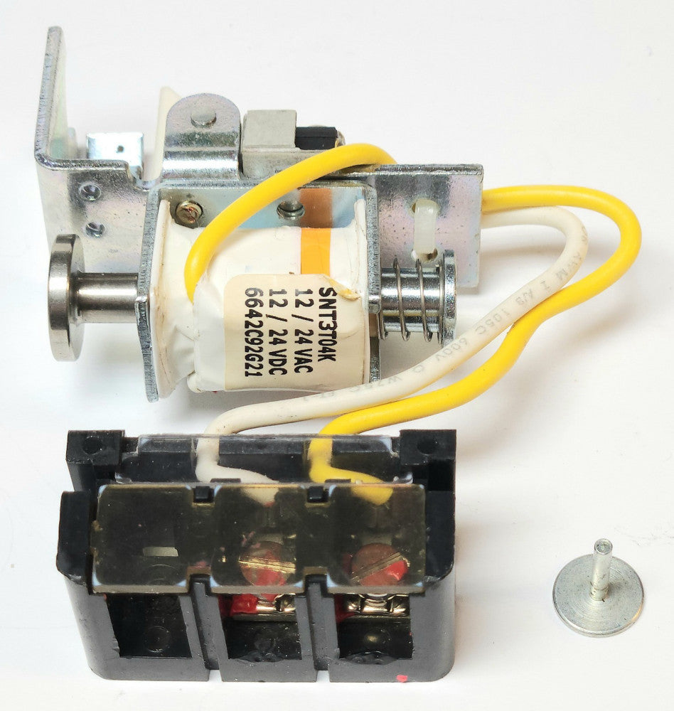 EATON CUTLER HAMMER SNT3T04K 12-24 VAC VDC K Frame Shunt Trip 6642C92G21