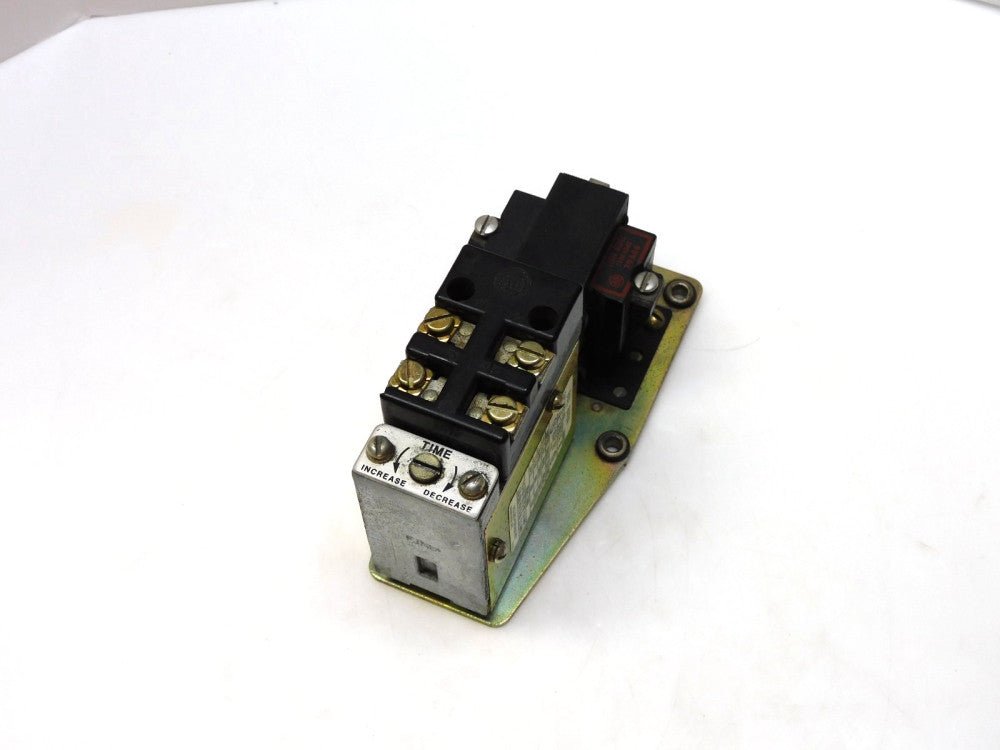 ALLEN BRADLEY 849A-Z0D24 SER.B TIME DELAY RELAY 120V