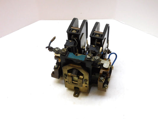 AOSMITH CLARK 74U22 BULL 7400 CONTACTOR 50A 240VDC COIL TB151-1