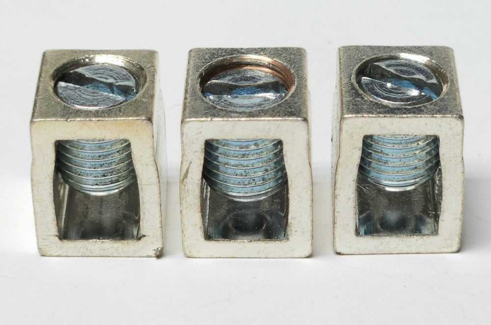 SET OF 3 EATON C25GNF390 COPELAND 012-3090 Definite Purpose 90 AMP Contactor Lug