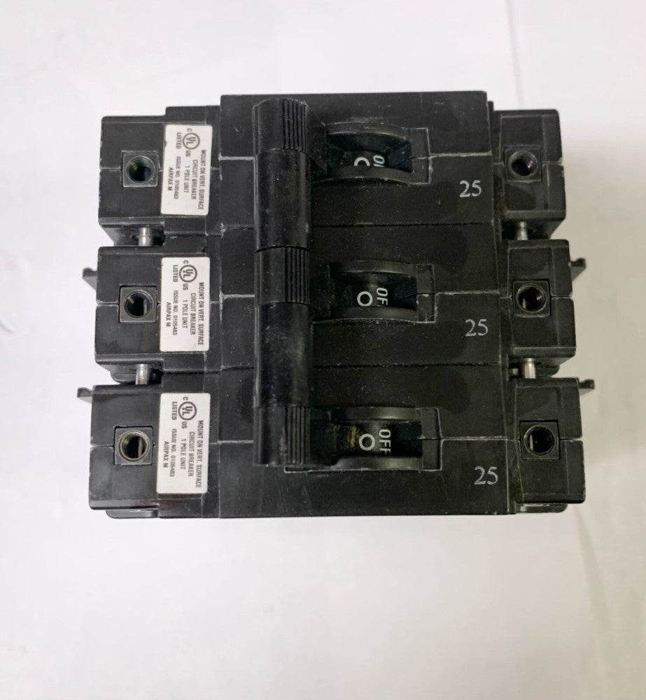 AIRPAX LELHK111 39869 25 V 3 Pole 25 AMP 250 V Circuit Breaker 31.25 Trip AMP