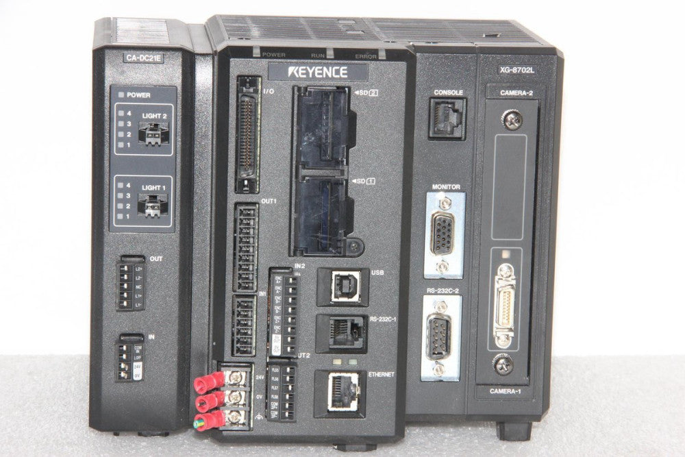 KEYENCE ZG-8702L Multi-Camera Image Processing System Controller + CA-DC21E
