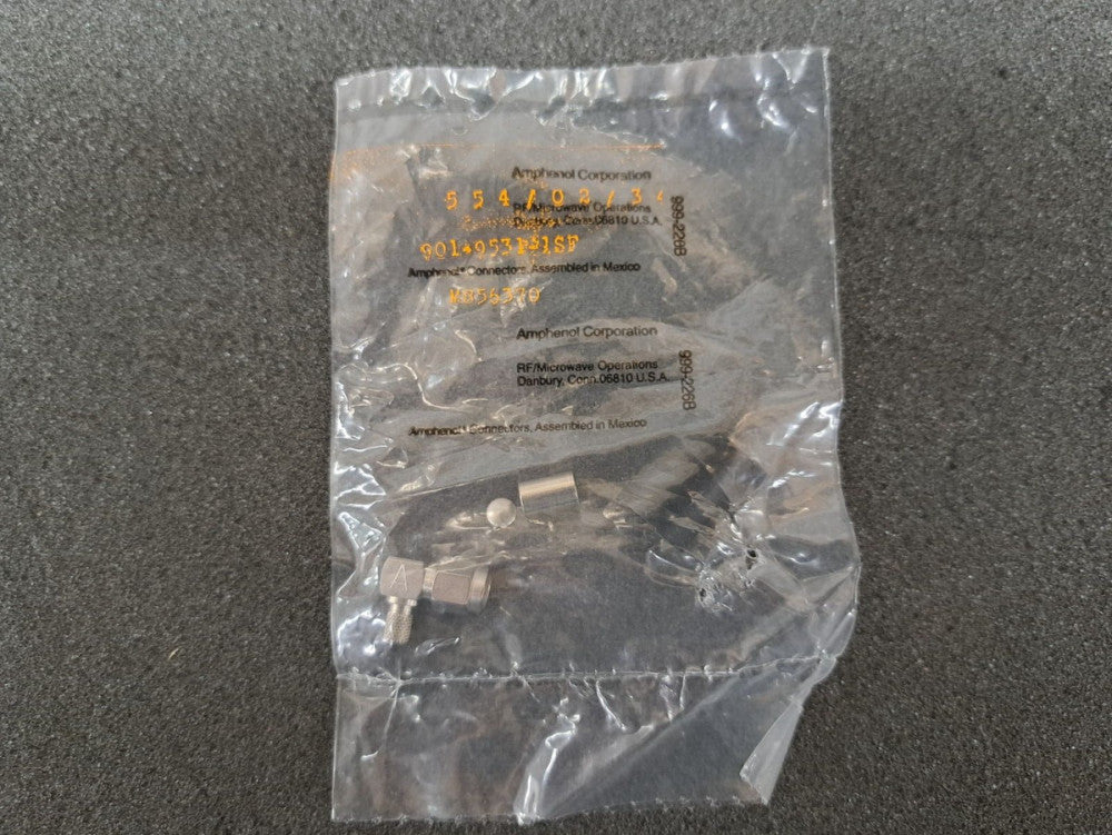 New, Amphenol, 901-9531-1SF, CONN SMA PLUG R/A 50 OHM SOLDER