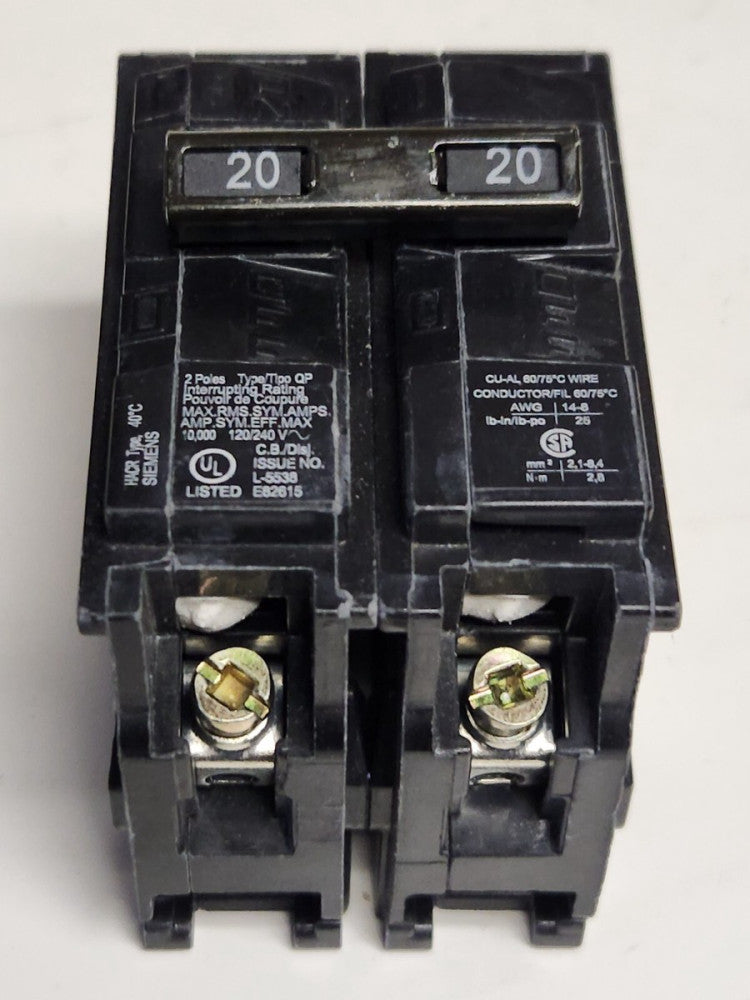SIEMENS Q220 2 Pole 20 AMP Type QP Plug IN Circuit Breaker 120 240 VAC
