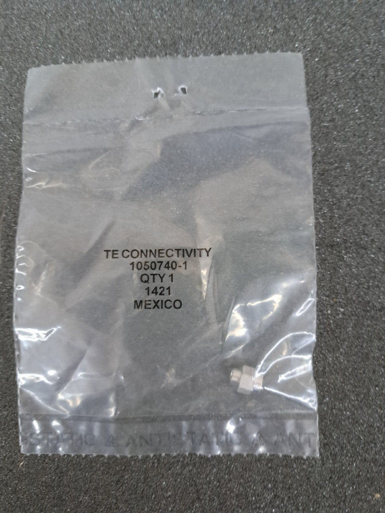 New, AMP/Tyco, 1050740-1, CONN SMA PLUG STR 50 OHM PUSH
