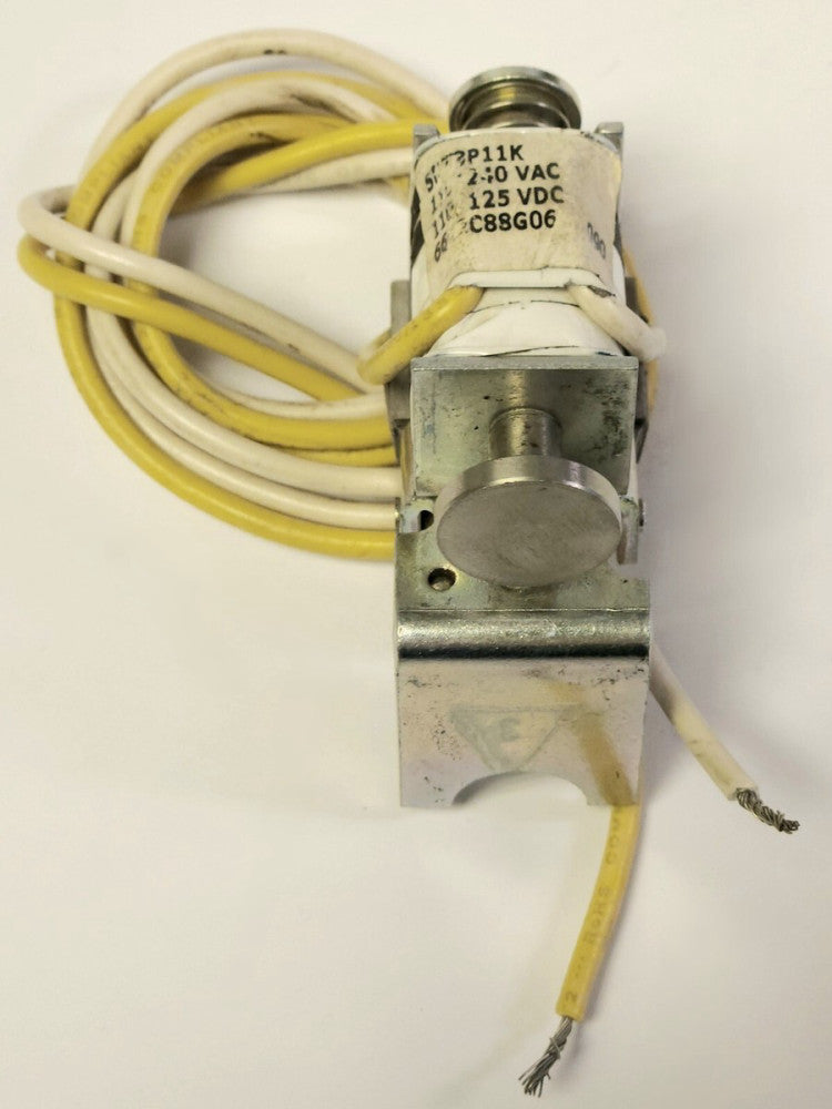 EATON CUTLER HAMMER SNT3P11K 110-240 VAC 110-125 VDC K Frame Shunt TRIP Type KD