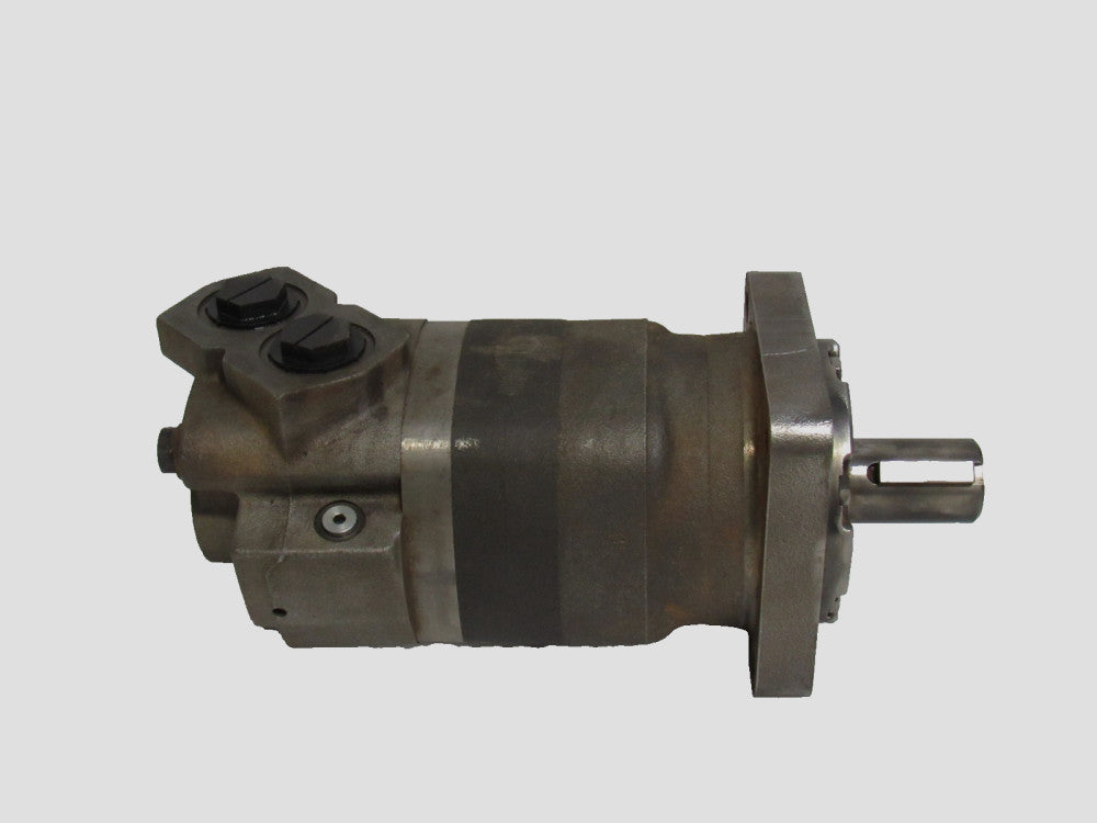 Eaton Char-Lynn 1121067 005 518T Hydraulic Motor 1-1/2" Shaft