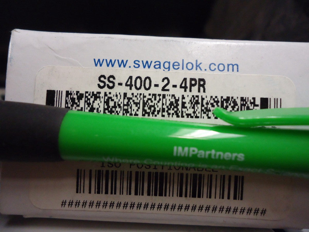 Swagelok SS-400-2-4PR Positionable Male Elbow, 1/4 in. Tube OD x 1/4 in. New!