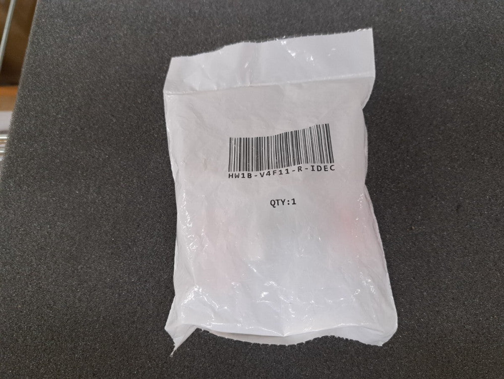New, IDEC, HW1B-V4F11-R, Button 10A 440VAC 220VDC 745.7VA Screw Panel Mount
