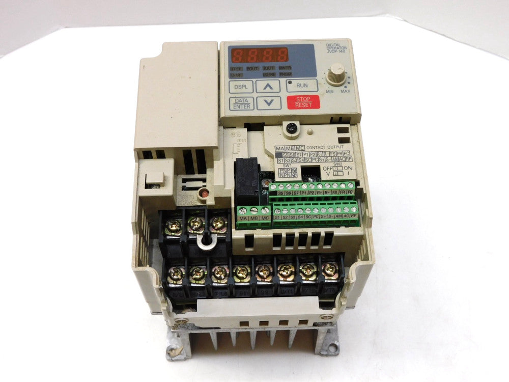 YASKAWA FREQUENCY INVERTER DRIVE CIMR-V7AM40P7 380-460V