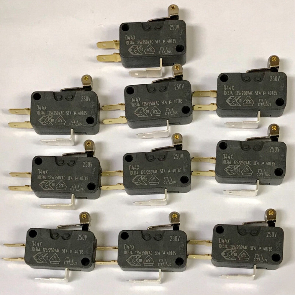 LOT OF (10)  AG ELECTRONIC SYSTEMS ZF FRIEDRICHSHAFEN D449 R1RA 61 D44X FDK 61 