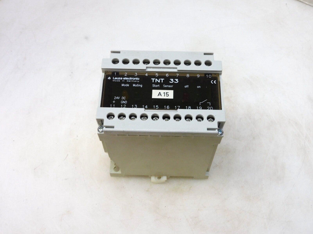 LEUZE ELECTRONIC TNT33 TEST CONTROL UNIT 24VDC