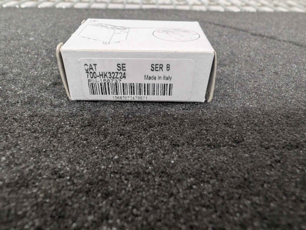 New, Allen Bradley, 700-HK32Z24, Intermediate Relay 5A 24VDC 8 Pin Ser B