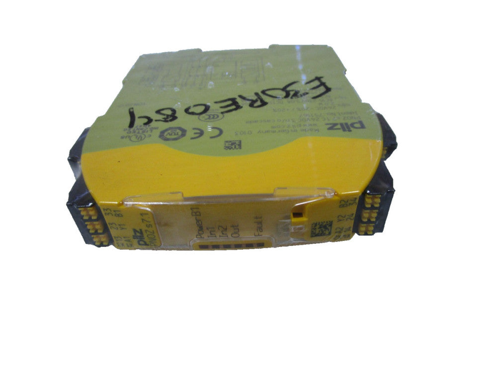 Pilz 751167 Safety Relay PNOZ s7.1C 24VDC 3 n/o Cascade 24Vdc