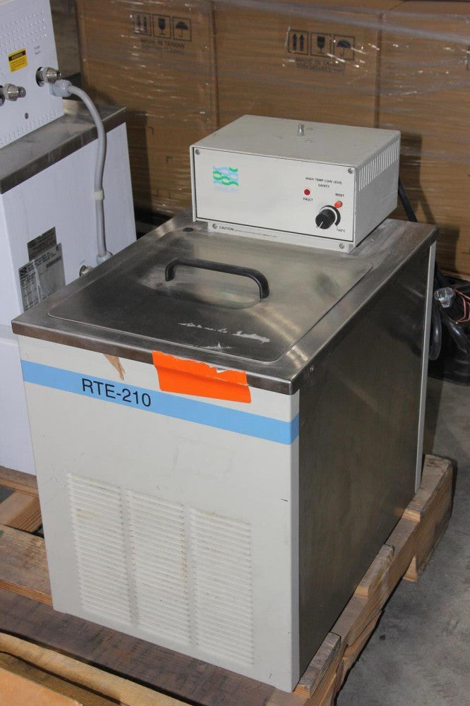 NESLAB RTE-210 Refrigerated Circulating Water Bath
