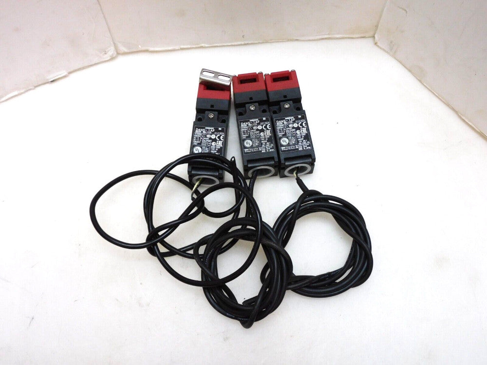 LOT OF 3 OMRON D4NS-1AF SAFETY DOOR SWITCH ELECTROMAGNETIC