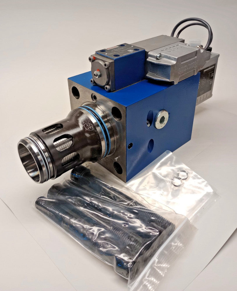 Rexroth R901471260 Used Proportional Directional Valve 2WRCE50S2K7L-40/HMK/24A1