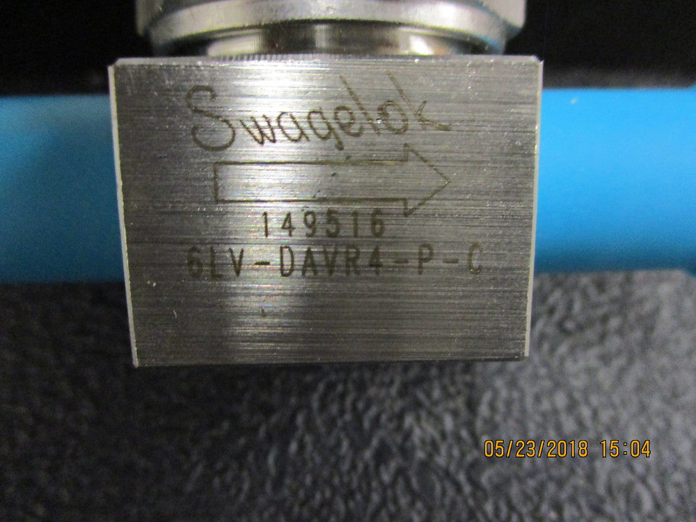 6LV-DAVR4-P-C Swagelok 1/4 MVCR Diaphragm Valve USED!