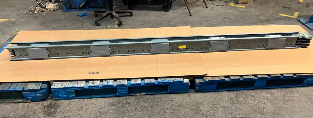 SQUARE D PLUG-IN BUSWAY CP2510G10ST SER 1 600V 1000A