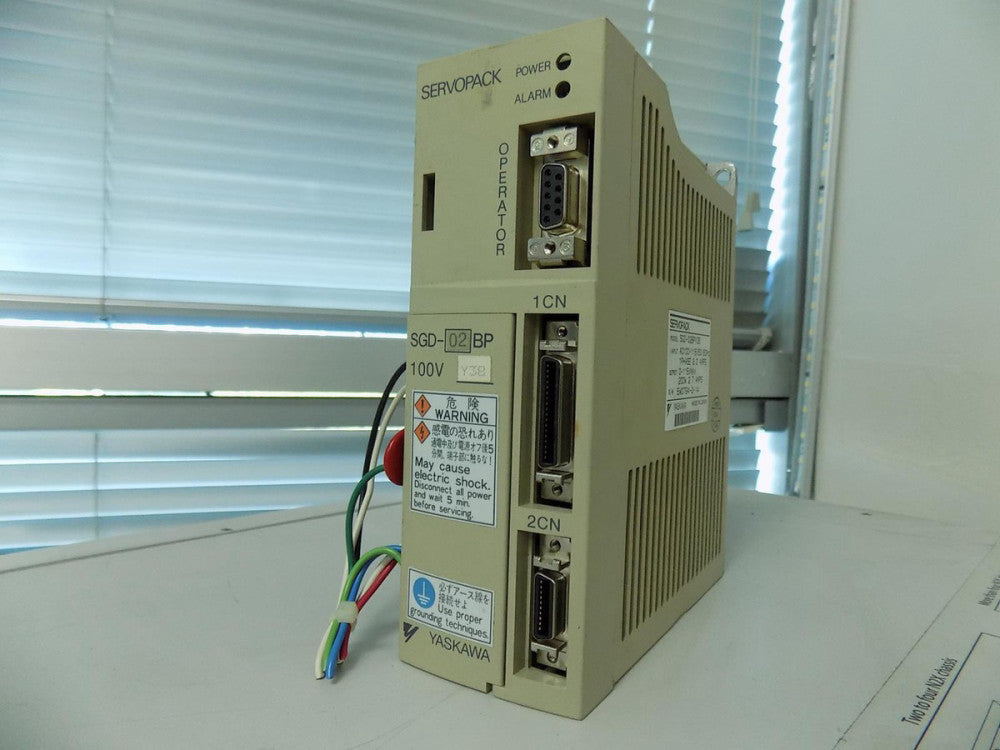 YASKAWA SGD-02BPY38 Servo Controller