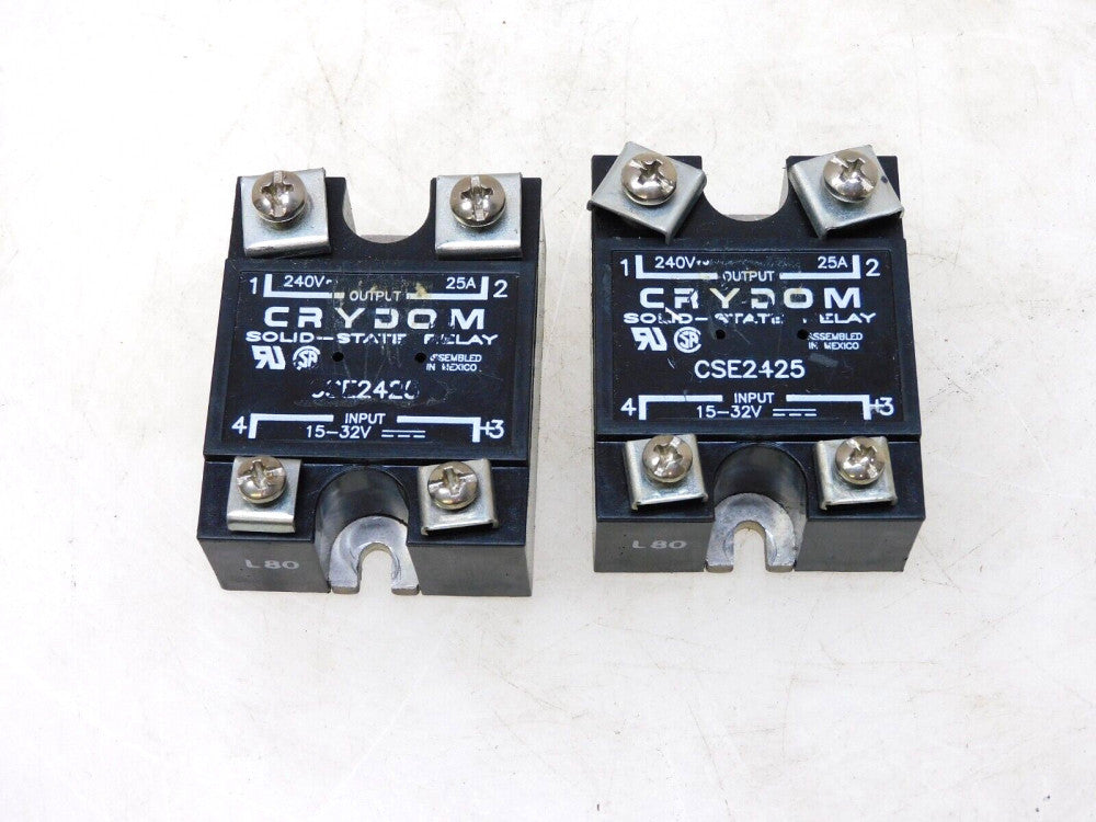 LOT OF 2 CRYDOM SOLID STATE RELAY CSE2425 240V VOLT 25A AMP 15-32VDC VOLT