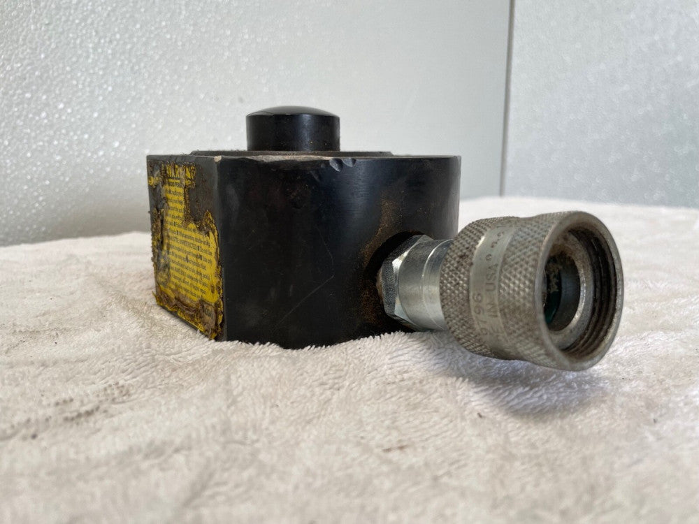 Power Team (SPX) RLS300 Low Profile Hydraulic Cylinder