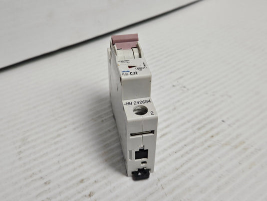 EATON CIRCUIT BREAKER PLS6-C32 PLS6-C32-MW 32 A AMP 1P 1 POLE - USED
