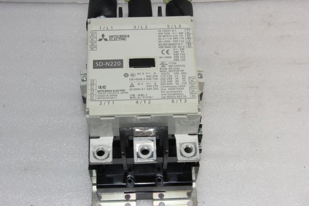 MITSUBISHI SD-N220 3-Pole 220A Magnetic Contactor