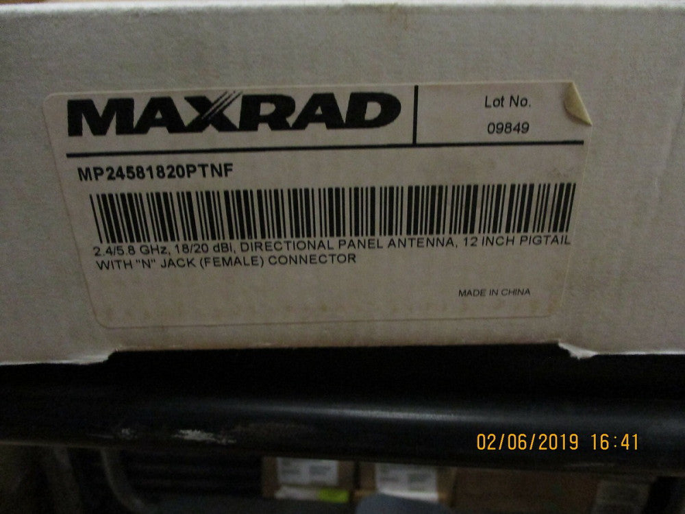 MP24581820PTNF Maxrad 2.4/5.8 GHz, 18/20 dBi, DIRECTIONAL PANEL BRAND NEW!