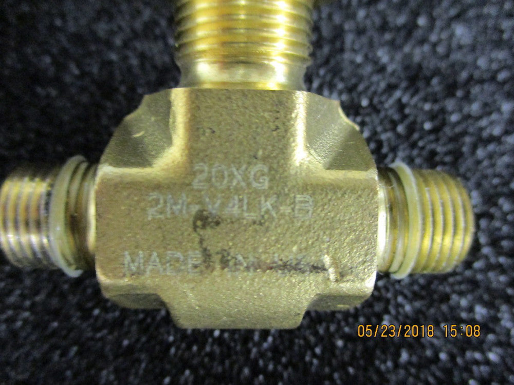 2M-V4LK-B Parker Needle Valve - Inline - V4 USED!