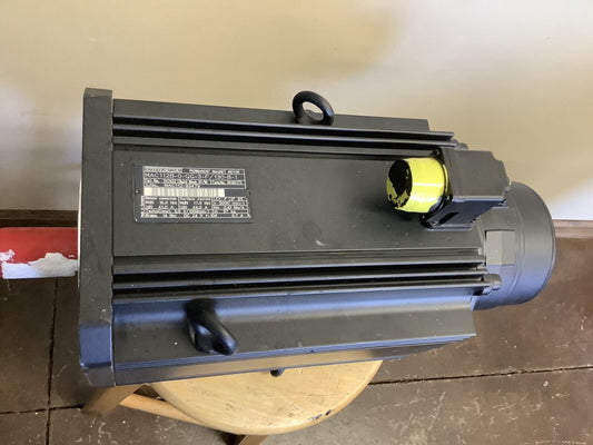 Rexroth Indramat Permanent Magnet Motor MAC112B-0-GG-3-F/130-B-1