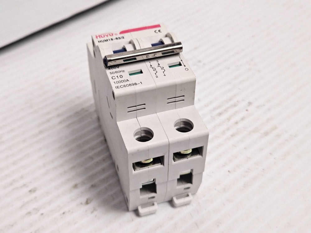 HUYU CIRCUIT BREAKER HUM18-63/2 C10 10 A AMP 2P 2 POLE 400V - USED