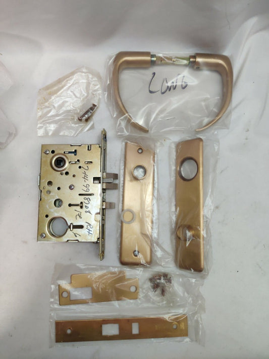 Vintage NOS Yale 8700 Series Mortise Lockset RH